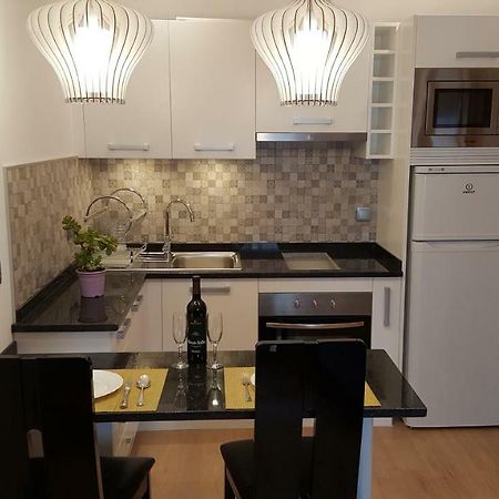 אלבופיירה Apartamento Cardoso Ii. A 5 Minuto A Pe Da Praia Do Peneco מראה חיצוני תמונה